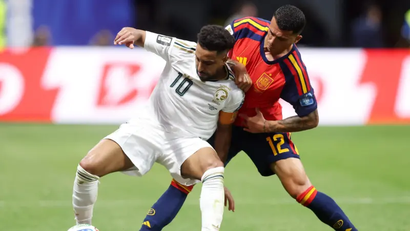 الدوري السعودي - تطورات إصابة سالم الدوسري.. متى يعود للمشاركة مع الهلال؟