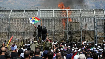 related_news_inside_blogsفيديو - أزمة السويداء.. انقسام حاد حول دور واشنطن بين الهجري ودمشق