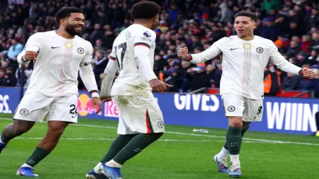 related_news_inside_blogsأبطال أوروبا - خطر الإقصاء يهدد نابولي.. وتشيلسي يطارد بطاقة التأهل المباشر