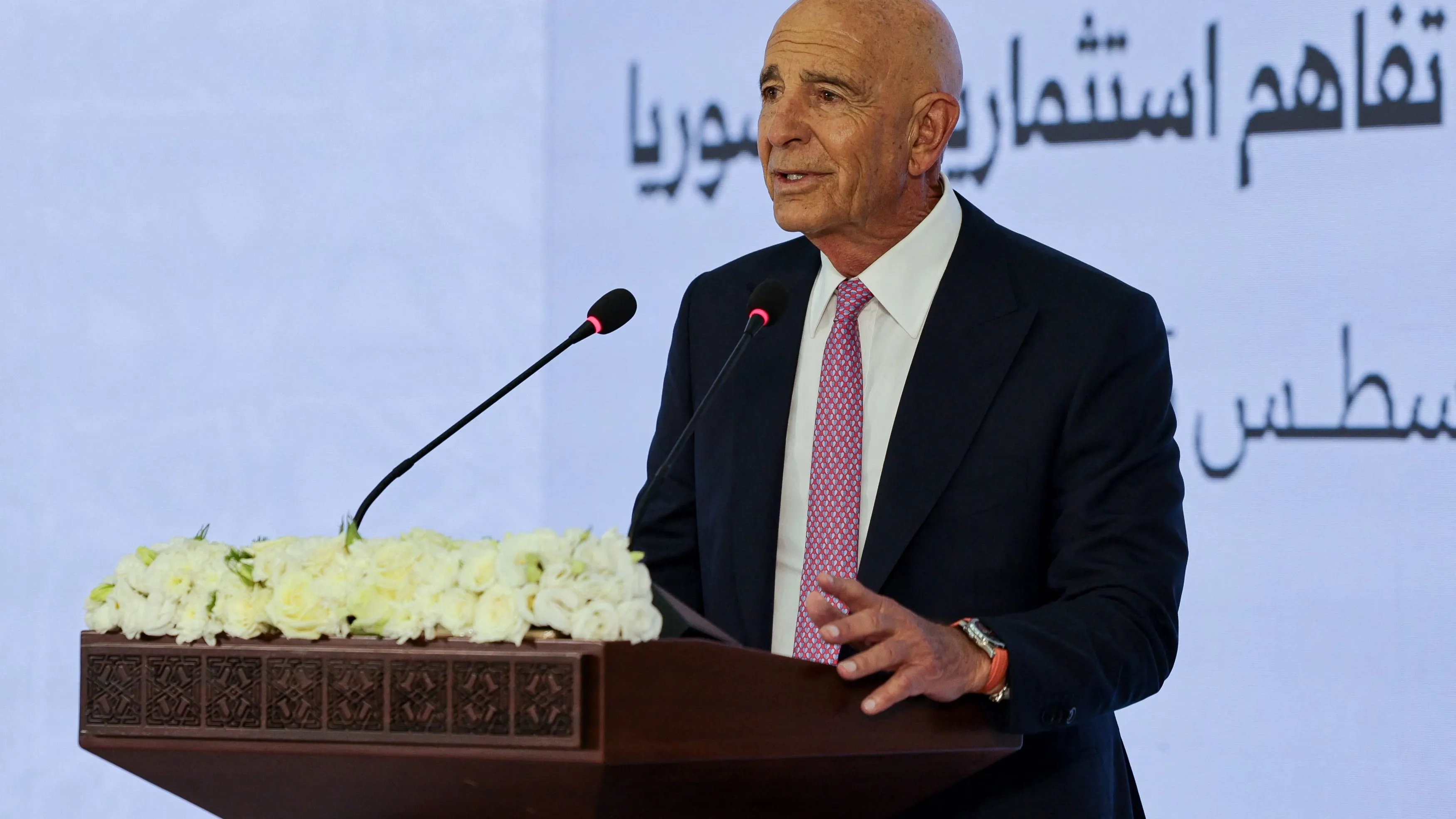 توم براك: أميركا على اتصال وثيق مع جميع الأطراف في سوريا 