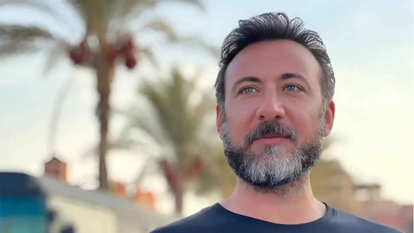 عابد عناني يتمسك بحقه القانوني بعد القبض على 3 متهمين (فيسبوك) عابد عناني يتمسك بحقه القانوني بعد القبض على 3 متهمين (فيسبوك)