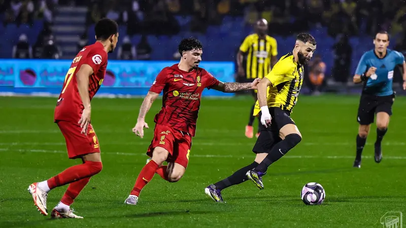 شاهد أهداف الاتحاد والقادسية بعد التعادل في الدوري السعودي