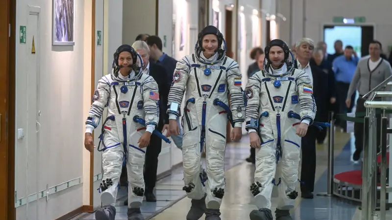 إطلاق صاروخ يحمل مسباري ناسا إلى المريخ بعد تأجيلات تقنية ومناخية