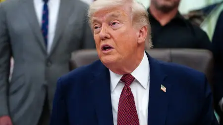 related_news_inside_blogsترامب يعلّق على إعادة إغلاق إيران مضيق هرمز