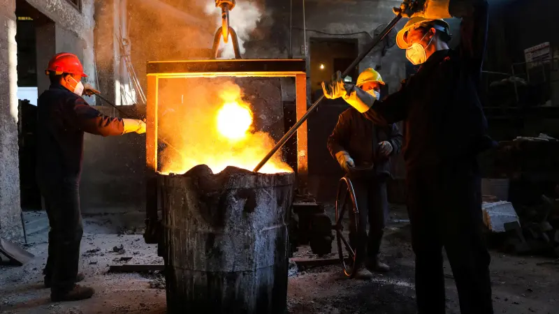 آلية الكربون الأوروبية تعيد رسم خريطة الصلب.. الهند تبحث عن بدائل لأوروبا