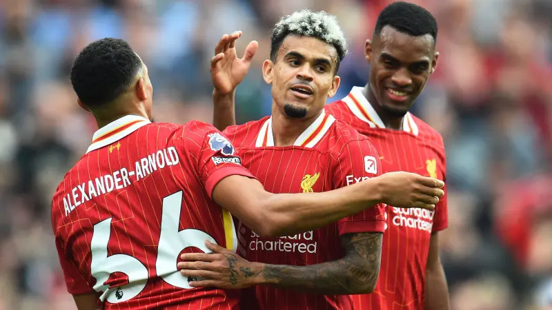 لويس دياز يصل إلى ألمانيا تمهيدا للانتقال إلى بايرن ميونخ