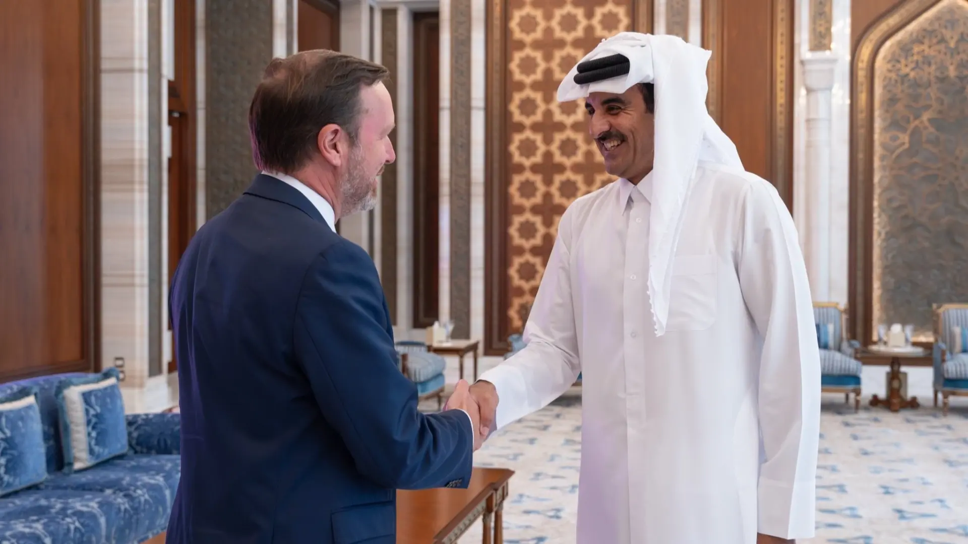 ميرفي منع من دخول قاعدة عسكرية أميركية في قطر خلال زيارة إلى الشرق الأوسط (إكس) ميرفي منع من دخول قاعدة عسكرية أميركية في قطر خلال زيارة إلى الشرق الأوسط (إكس)