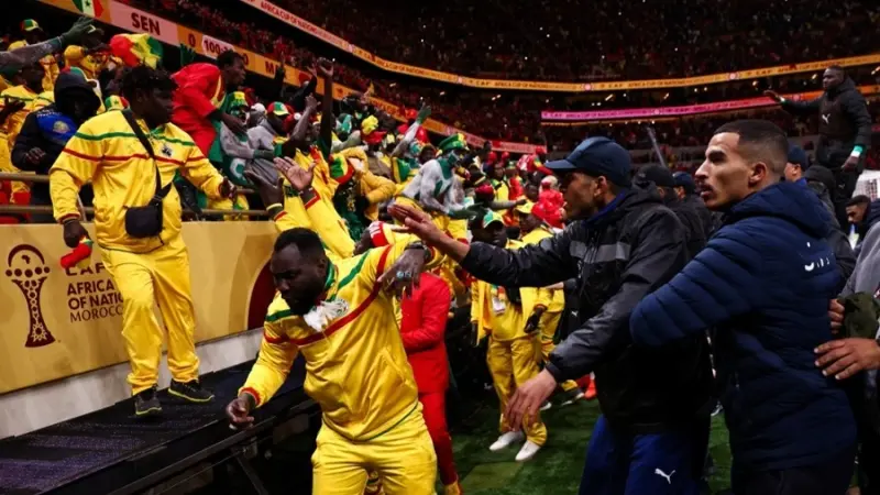 فيديو - كيف كادت "فوضى جماهير السنغال" أن تعصف بنهائي كان 2025؟