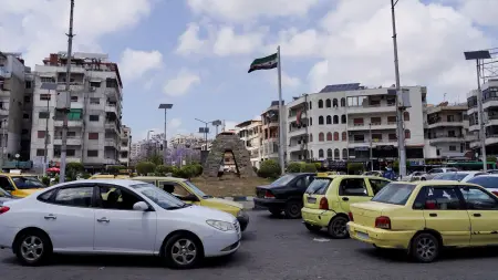 رسوم جمركية على السيارات المستوردة في سوريا.. ما القصة؟