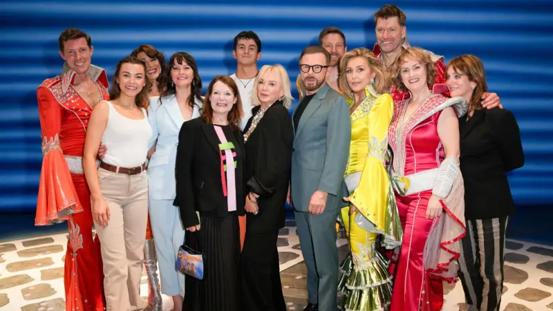 "ماما ميا" تحتفل بمرور 25 عامًا على مسرحها اللندني