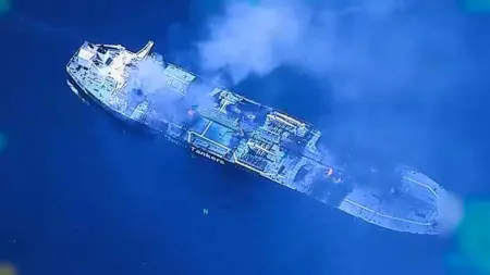 related_news_inside_blogsإيران تهدد الملاحة في مضيق هرمز وتضرب ناقلة نفط أميركية