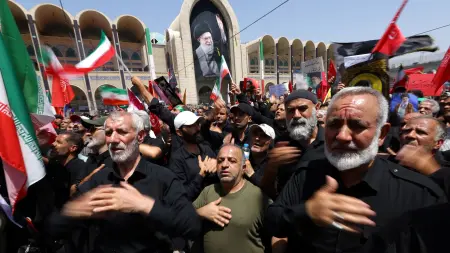 تقرير: جنازة خامنئي تكشف انقساما غير مسبوق داخل النظام الإيراني