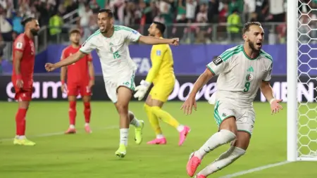 تاريخ المواجهات العربية في كأس العالم.. الجزائر تسجل أول فوز لعرب إفريقيا