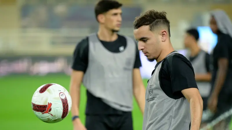 القنوات الناقلة لمباراة الزمالك ضد بيراميدز اليوم في نصف نهائي كأس السوبر المصري مع الموعد