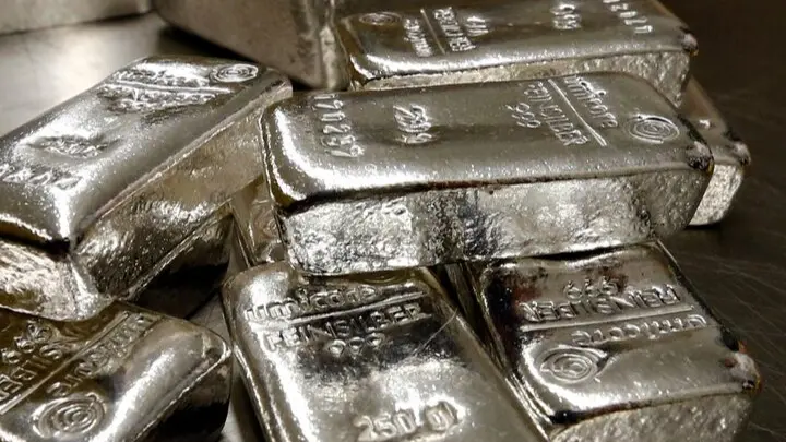 سعر الفضة فى مصر اليوم الجمعة 6/2/2026.. مستويات منخفضة