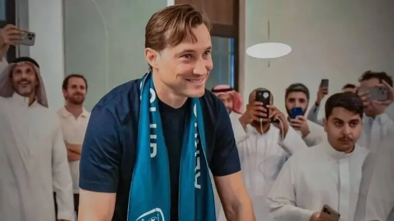 من هو بن هاربورغ مالك الخلود قاهر الاتحاد في كأس الملك؟