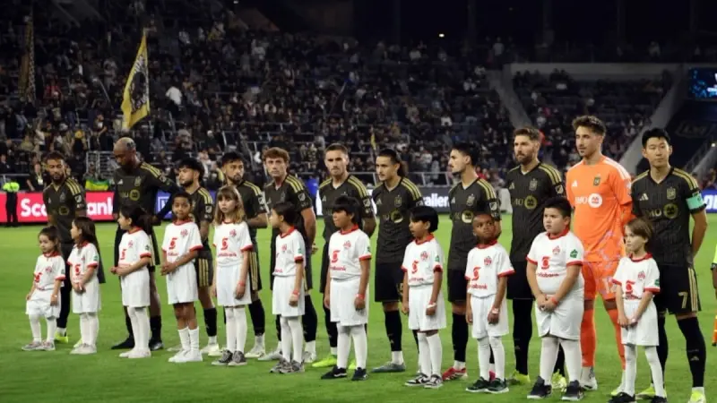 أزمة تأشيرات تحرم فريقًا جامايكيًا من 10 لاعبين في دوري أبطال كونكاكاف