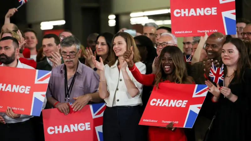 فوز كاسح لحزب العمال في نتائج الانتخابات البريطانية