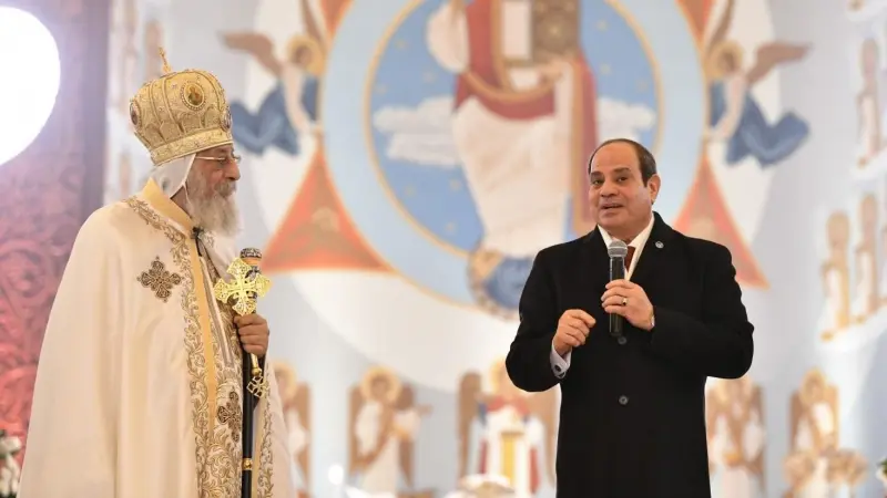 السيسي يجري اتصالا هاتفيا بالبابا تواضروس الثاني للاطمئنان على صحته