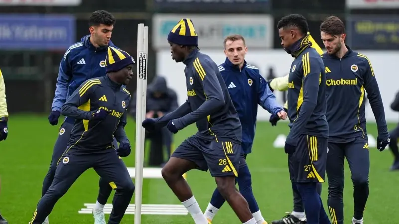 القنوات الناقلة لمباراة فناربخشة ضد نوتنغهام فورست اليوم في الدوري الأوروبي مع الموعد والتشكيلة