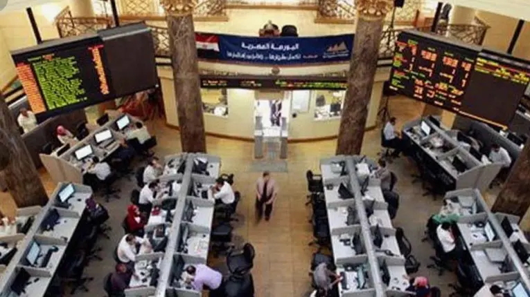 البورصة المصرية اليوم.. خسائر مليارية بسبب الحرب الإيرانية وهروب المستثمرين