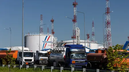 النفط يرتفع 5.9% خلال أسبوع.. إليك تحليل أداء السوق