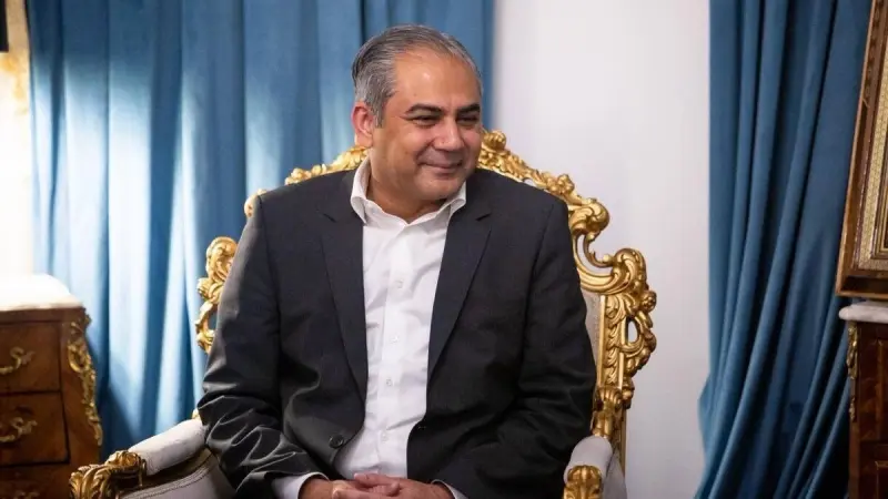 فيديو - وزير داخلية باكستان يصل طهران في جولة مفاوضات جديدة