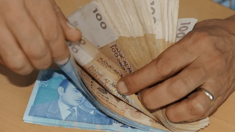 الحد الأدنى للأجور في المغرب.. زيادة 5% في القطاع الخاص