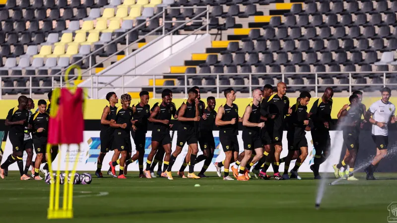 القنوات الناقلة لمباراة الاتحاد ضد نيوم اليوم في دوري "روشن" السعودي مع الموعد