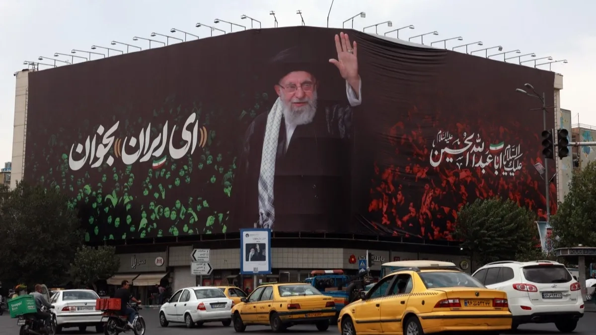 خامنئي يرد على ترامب: إيران لن تخضع للعدو 