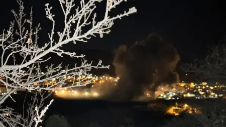 related_news_inside_blogsفيديو- إسرائيل تشن غارات على مواقع لـ"حماس" و"حزب الله" في لبنان