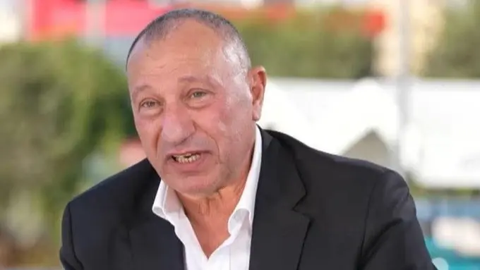 الخطيب يحتفظ برئاسة الأهلي المصري وفوز قائمته بالكامل