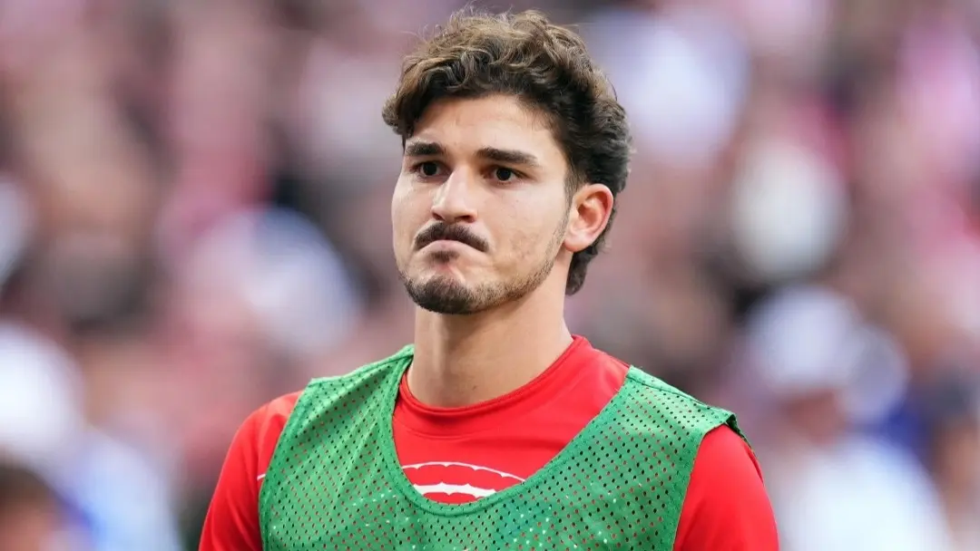 أتلتيكو مدريد يرفض تقوية منافسه المباشر ببيع ألفاريز (إكس) أتلتيكو مدريد يرفض تقوية منافسه المباشر ببيع ألفاريز (إكس)