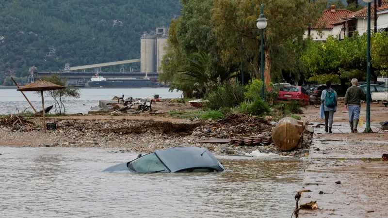 فيديو - بعد خسائر جسيمة.. تراجع حدة العاصفة إلياس في اليونان
