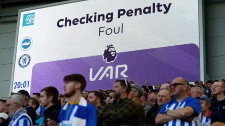 related_news_inside_blogsلماذا ترفض أغلبية الجماهير الإنجليزية تقنية حكم الفيديو؟