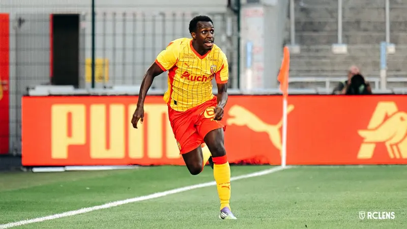 مستقبل سعود عبد الحميد.. هل يعود للدوري السعودي؟