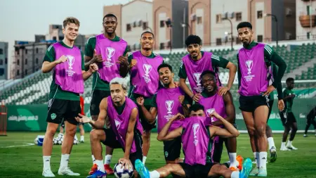 related_news_inside_blogsتشكيلة الأهلي اليوم أمام الدحيل والغيابات.. الراقي في امتحان صعب