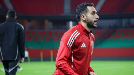 related_news_inside_blogsالأهلي المصري يكشف تطورات إصابة كريم فؤاد وموعد عودته إلى التدريبات