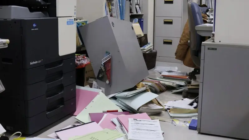 فيديو - مشاهد مرعبة.. عشرات الجرحى جراء زلزال اليابان اليوم