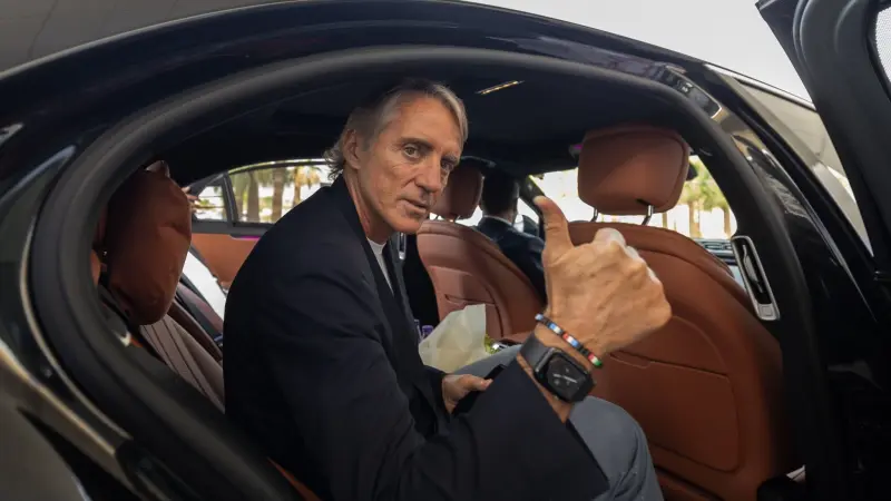 فيديو - مانشيني يرفع طموحات الجماهير السعودية قبل بطولة آسيا