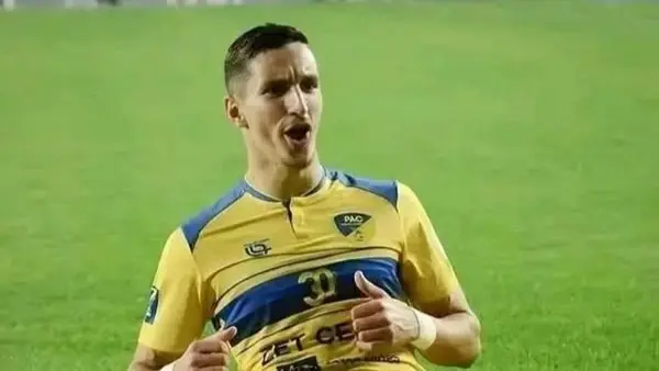 هل يكون عادل بولبينة أوّل صفقات الزمالك؟ تفاصيل جديدة