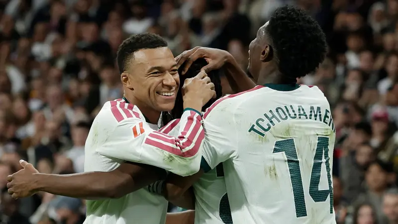دوري أبطال أوروبا - ريال مدريد يستعد للكلاسيكو برباعية في شباك لايبزيغ