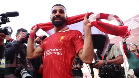 related_news_inside_blogsفيديو - محمد صلاح يرفض الاحتفال بالخمر.. لقطة أثارت تفاعلا كبيرا على مواقع التواصل الاجتماعي