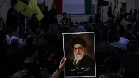 related_news_inside_blogsالمشهد باختصار: حرب إيران "هدية أميركية".. وورم خبيث يصيب نتانياهو