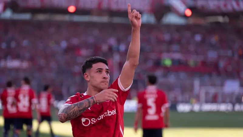 فيديو - هدف مونتييل يفوز يجائزة بوشكاش 2025