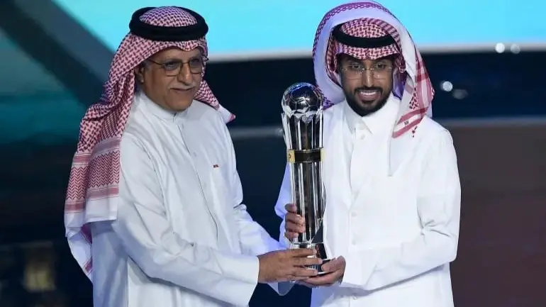 تصريحات مثيرة من سالم الدوسري بعد الفوز بجائزة أفضل لاعب آسيوي 2025