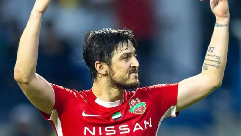 الدوري الإماراتي - شباب الأهلي يبتعد بالصدارة بعد خسارة صادمة للشارقة