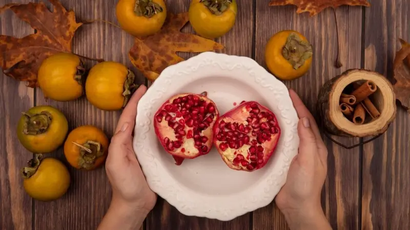 ما هي فوائد الرمان للمعدة والقولون؟