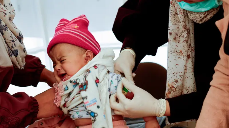 قلق من زيادة حالات الإصابة بالتهاب السحايا بين أطفال غزة