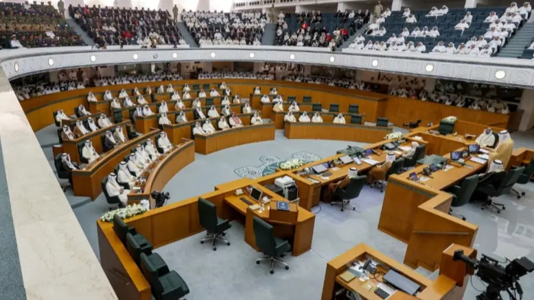 كل التفاصيل عن سبب حل مجلس الأمة الكويتي بعد شهر من انتخابه
